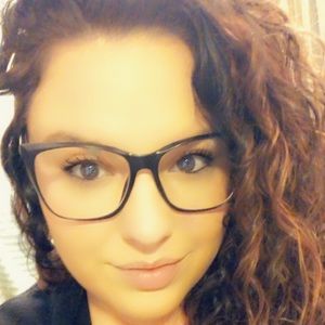 Meet your Posher, Sierra